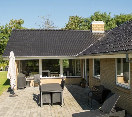 Dobbelt-S_betontagsten_sort_plus_4